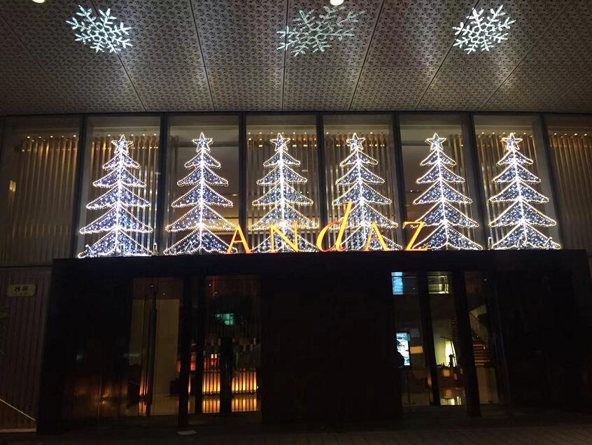 酒（jiǔ）店聖誕亮化裝飾（shì）